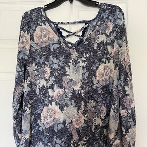 Long sleeve shirt